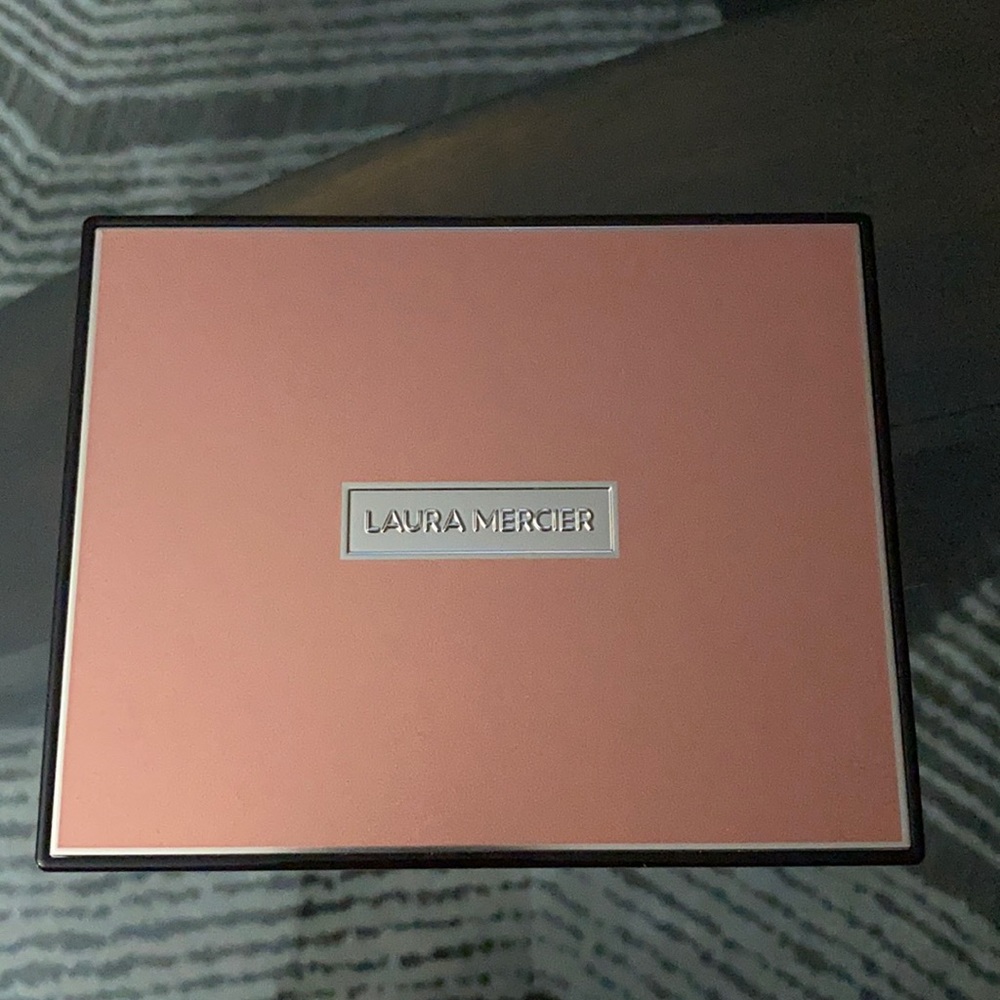 Laura Mercier face and cheek palette
